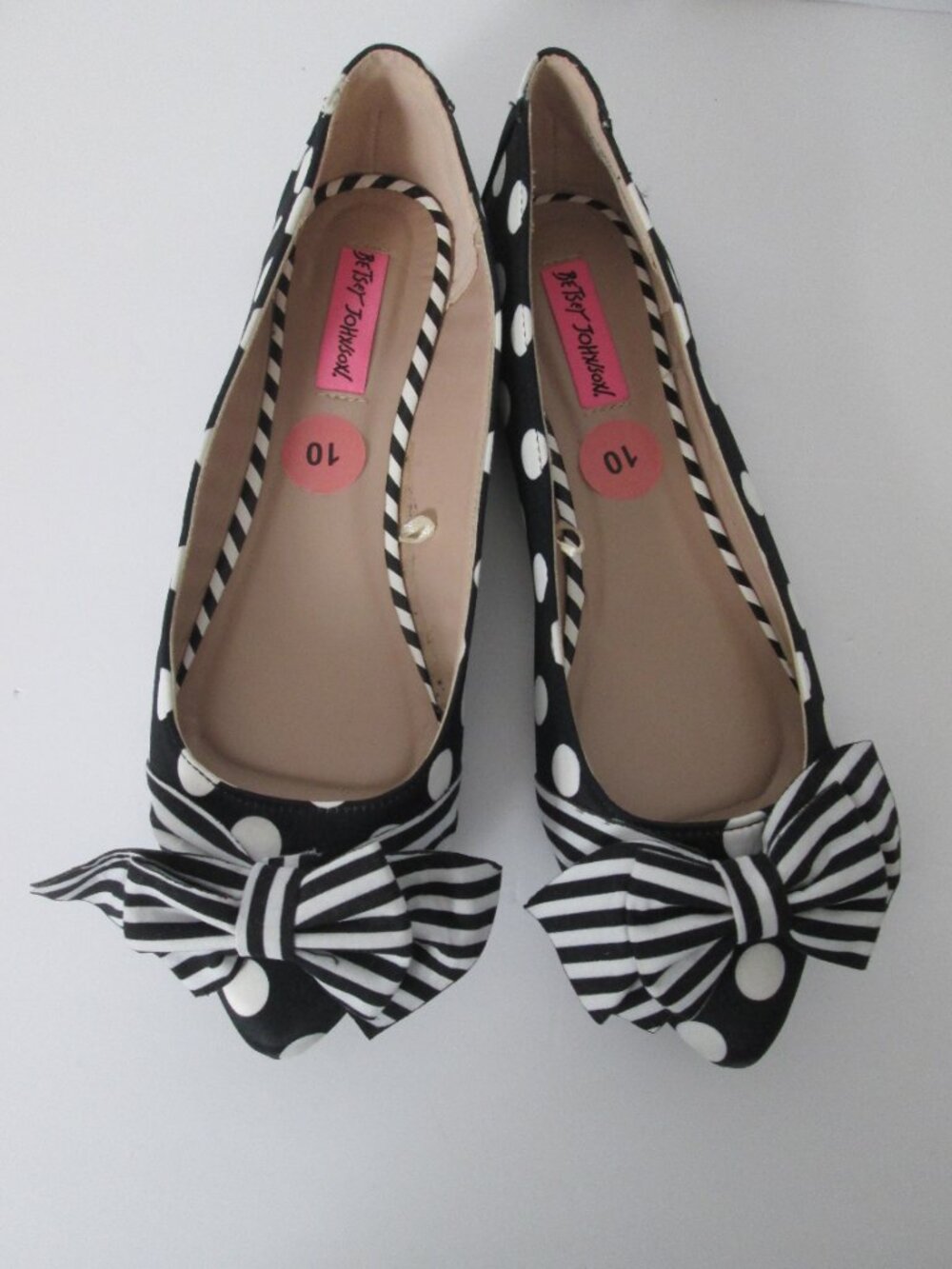 Betsey Johnson Black White Polka Dots Stripe Bow Flats Women's Size 10